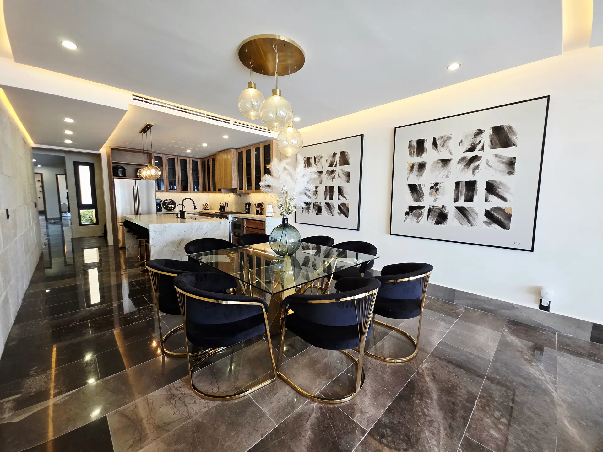 Modern Ocean Front 3 Bedroom Apartment photo 2