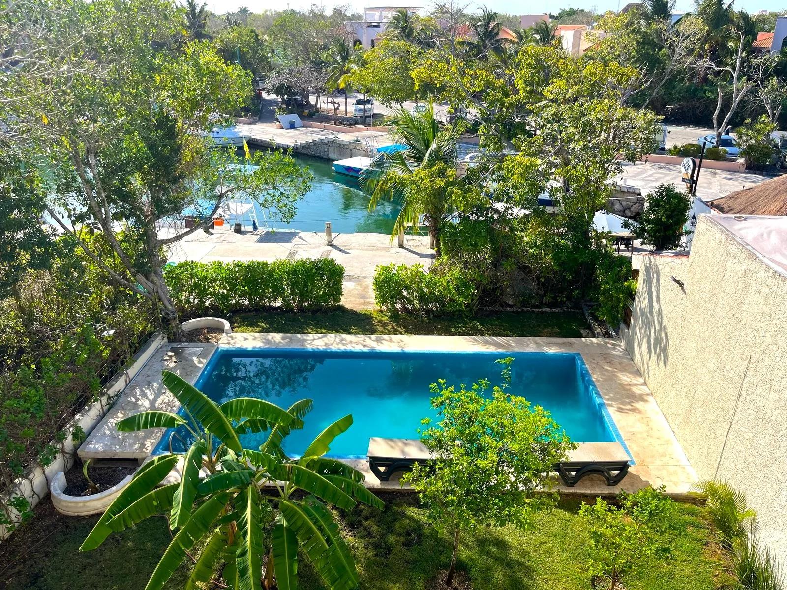 Wave complex - Spacious 2 bedrooms condo Marina front photo 1