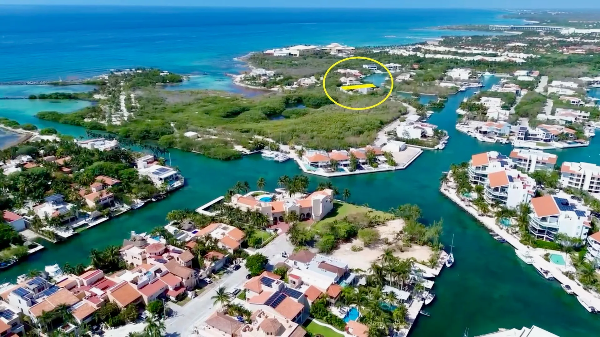 750 m² Marina-Front Lot in Puerto Aventuras photo 2