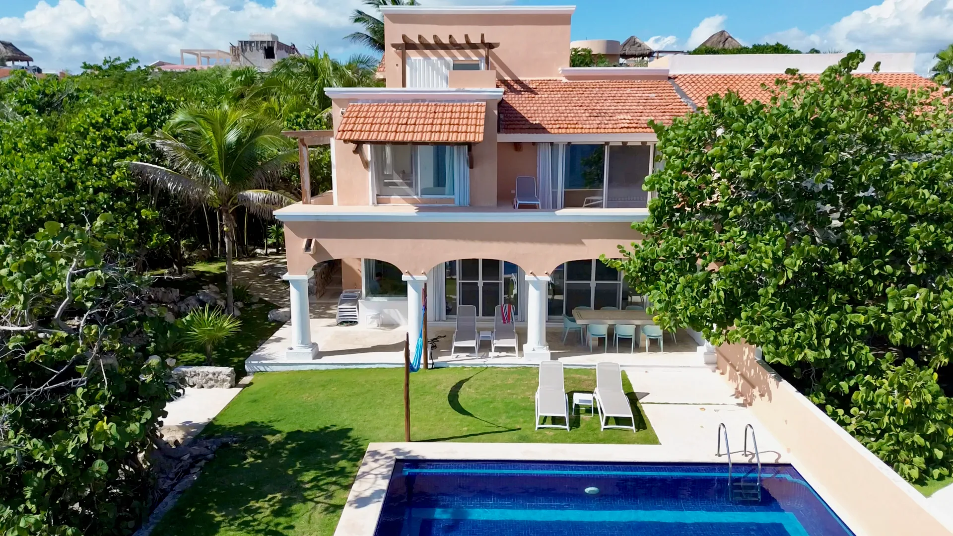 Casa Blanca: Oceanfront Villa with Adjacent Lot Option in Puerto Aventuras photo 1