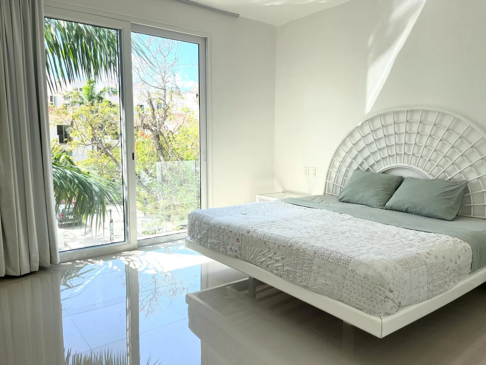 Wave Complex- Marina front Spacious unit with natural light photo 1