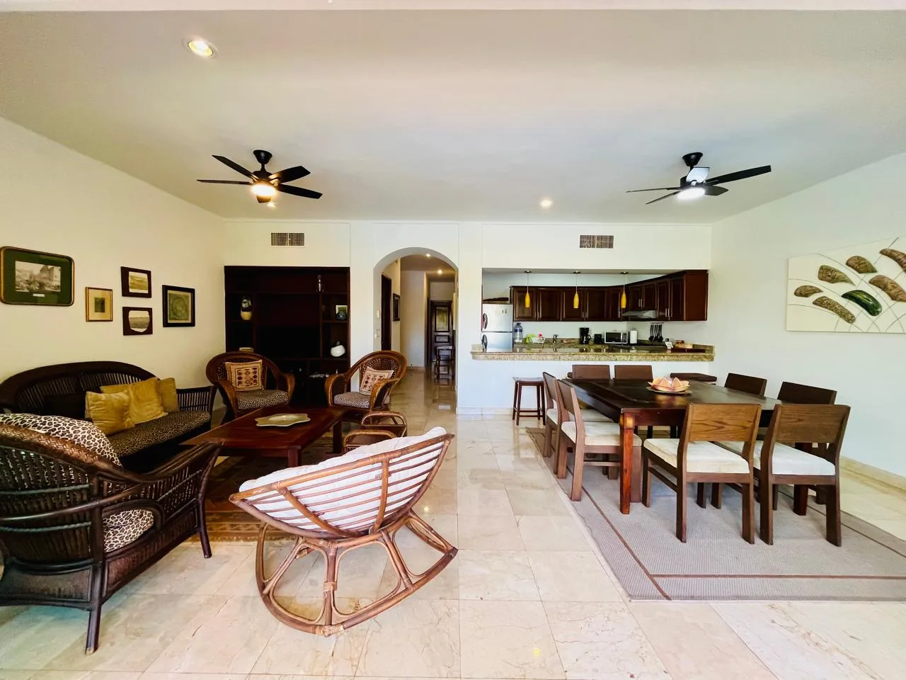 2 Bedroom Apartment with Ocean & Canal Views - Portofino photo 4