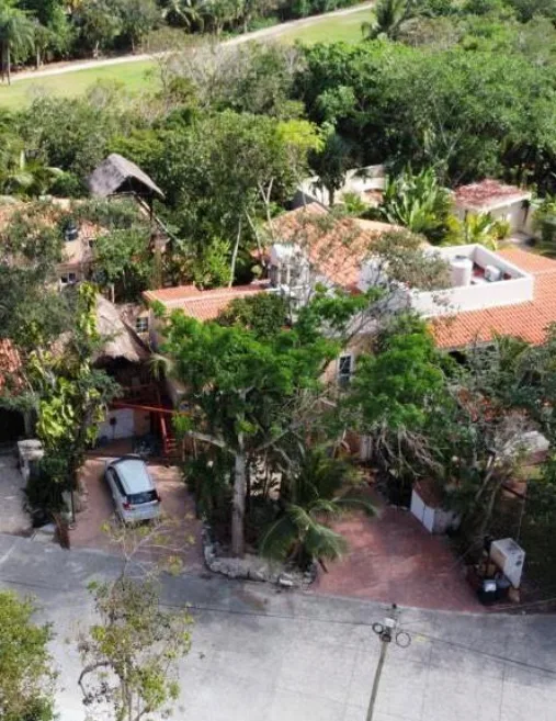 2 Independent Houses in Large Lot on Golf Course photo 4