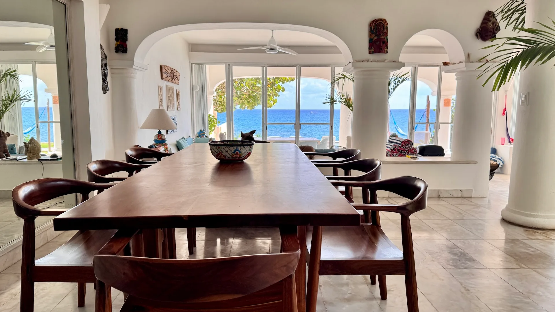 Casa Blanca: Oceanfront Villa with Adjacent Lot Option in Puerto Aventuras photo 4