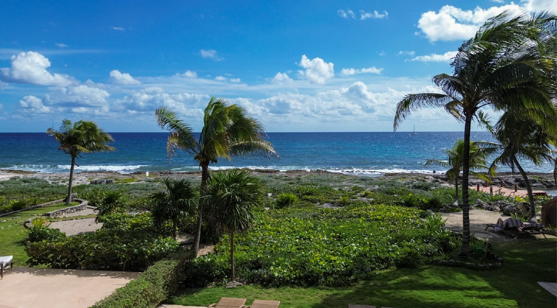 Best Price on Oceanfront Condo with Panoramic Caribbean Views photo 3