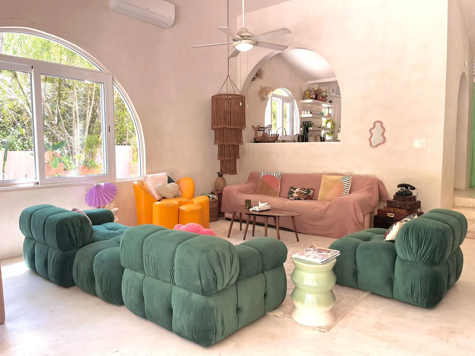 Tropical "Boho Chic" Home photo 4