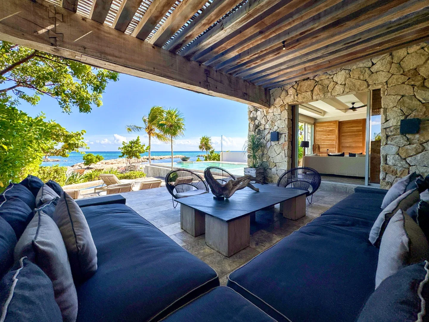 Caleta 6 Bedroom Beachfront Villa photo 2