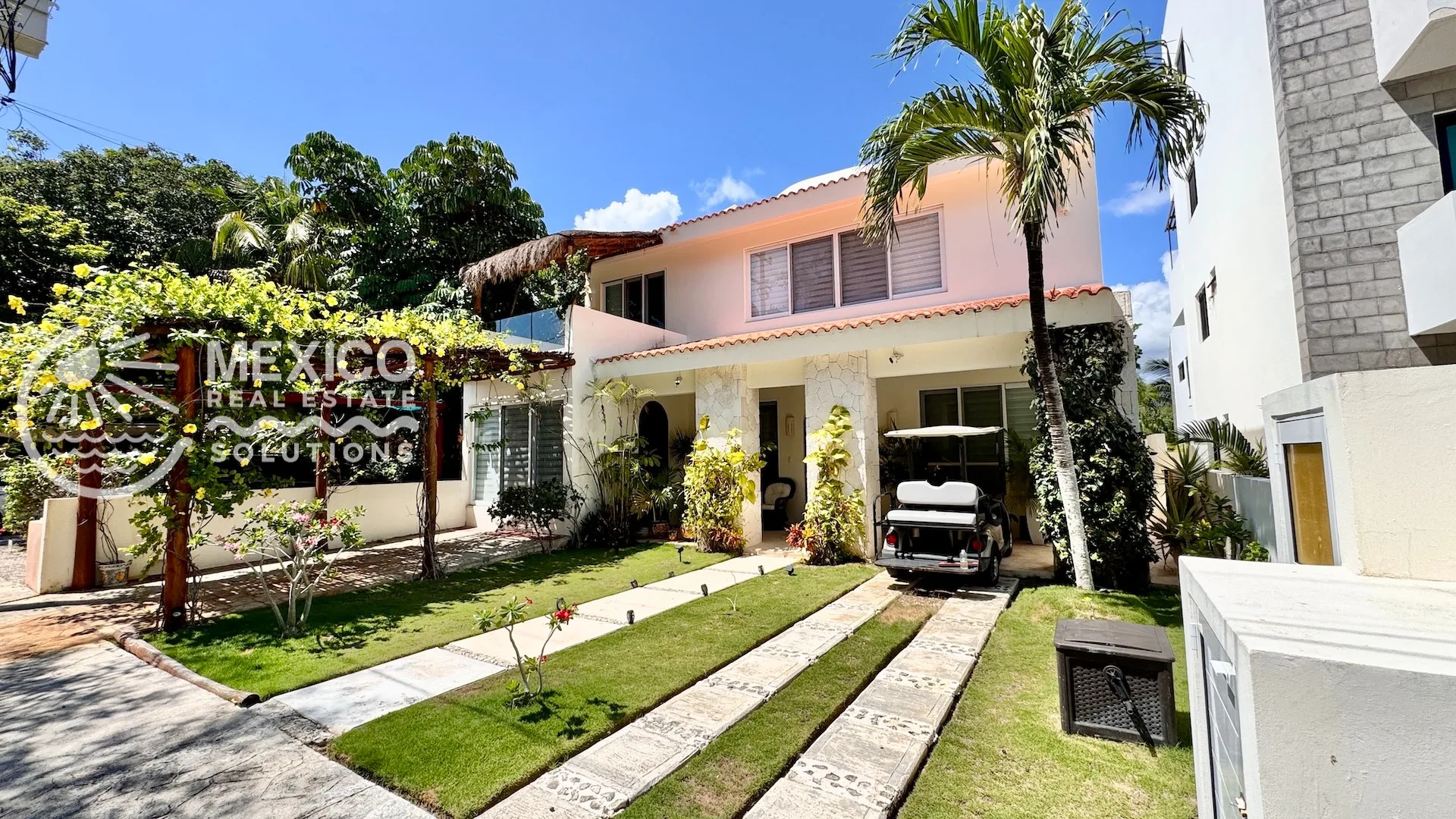 3 Rental Units in 1 Golf Course Home in Puerto Aventuras photo 2