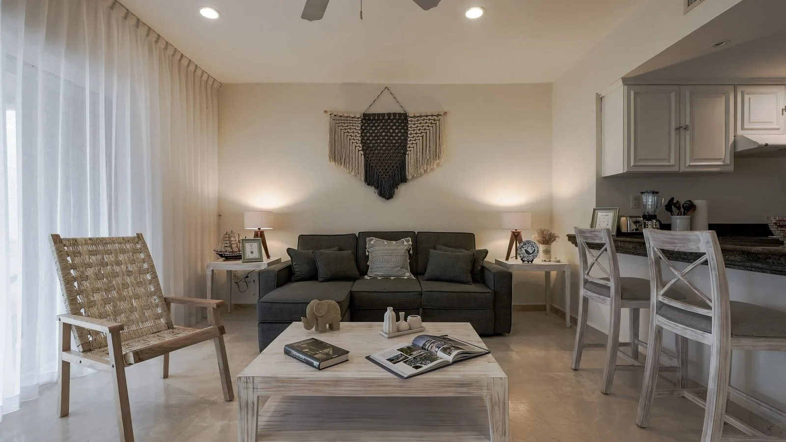 Portobello Grand Marina: Poolside Living - 1 Bed / 1 Bath in 114 photo 3