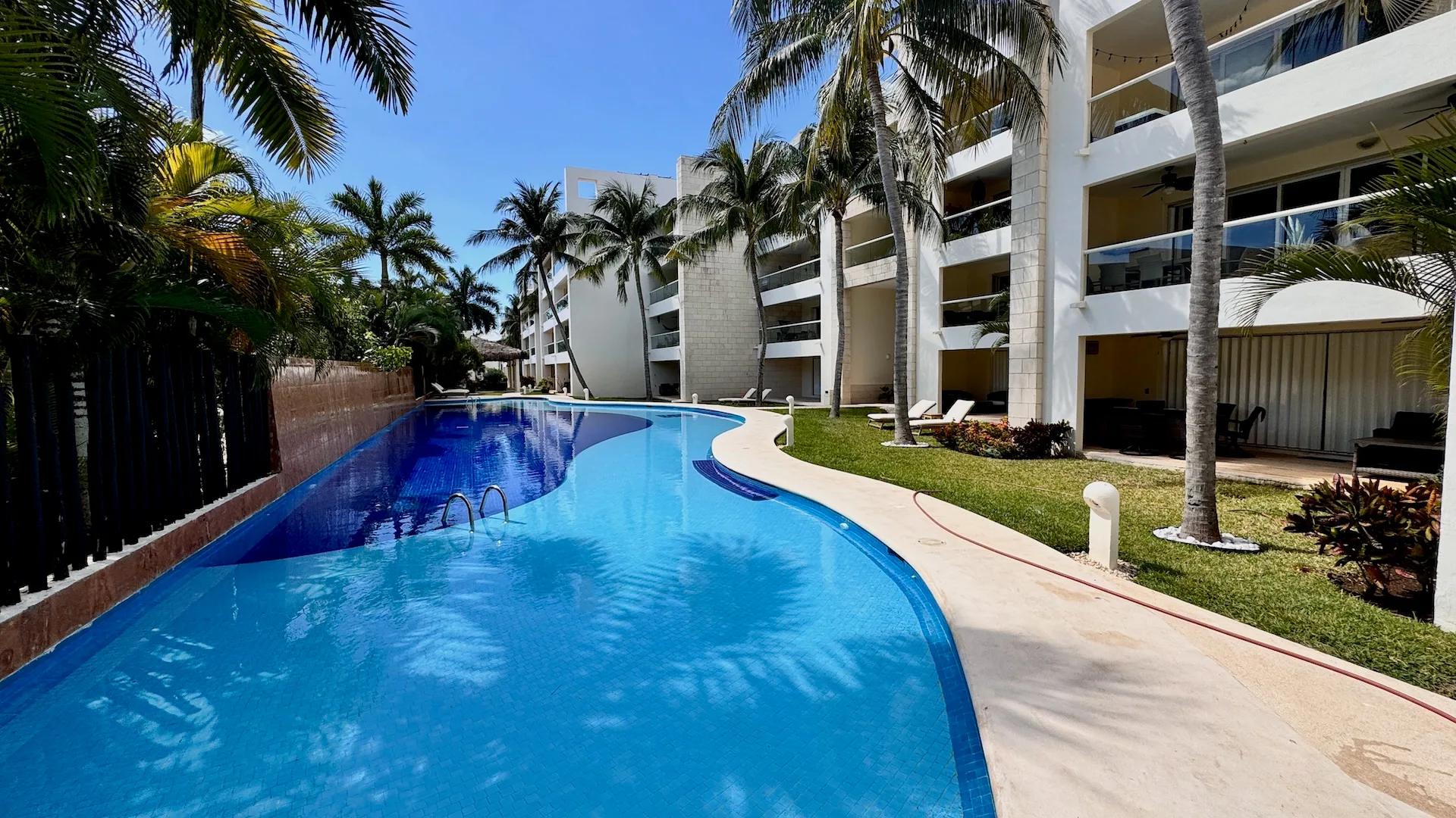 Marina Mia: End-Unit Penthouse with Private Rooftop and Ocean Views photo 1