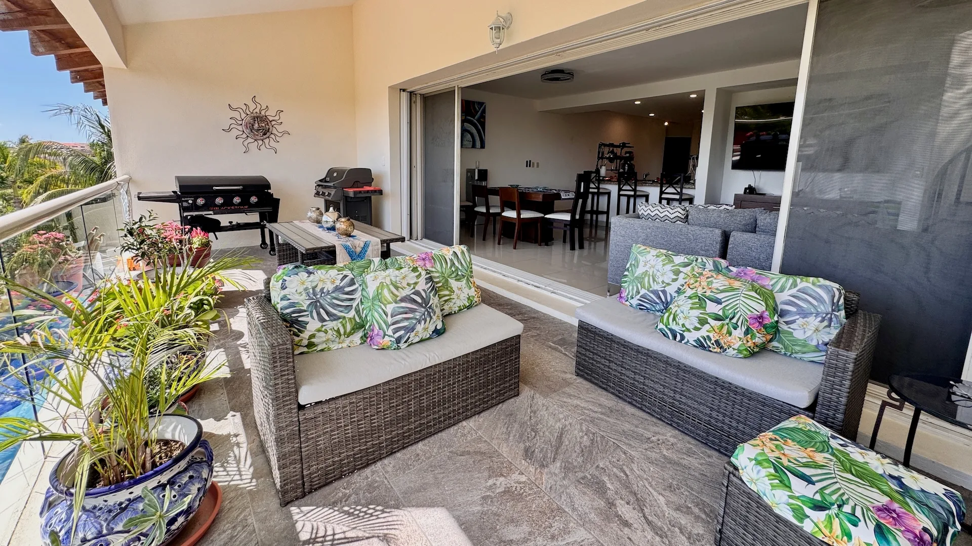 Marina Mia: End-Unit Penthouse with Private Rooftop and Ocean Views photo 5