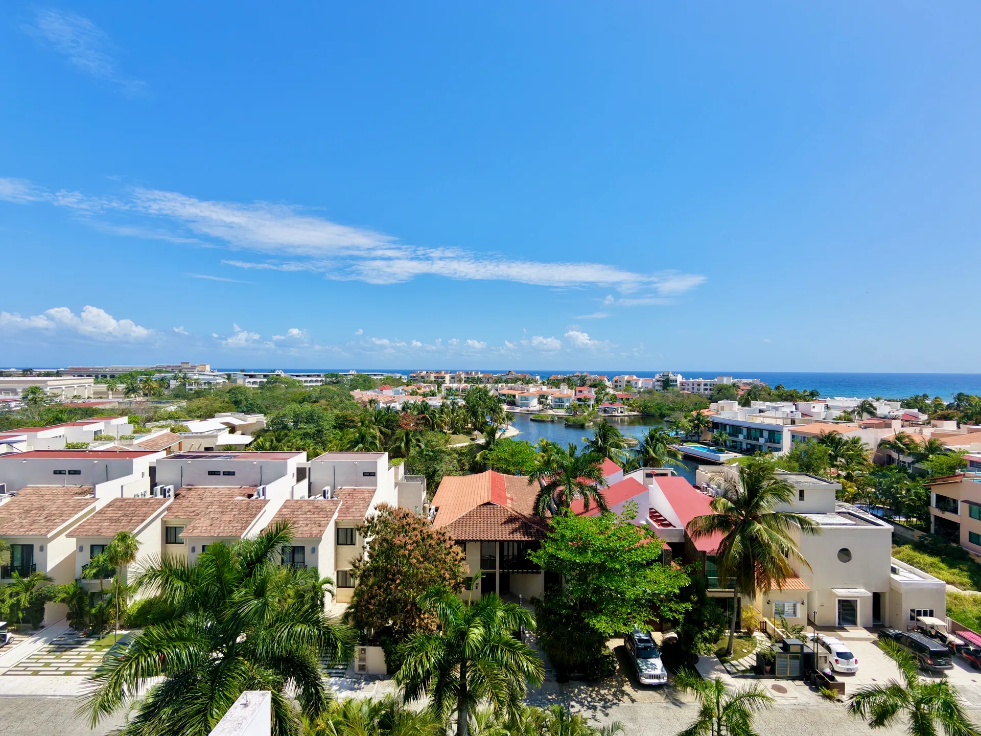 2 Bedroom Penthouse with Open View photo 3