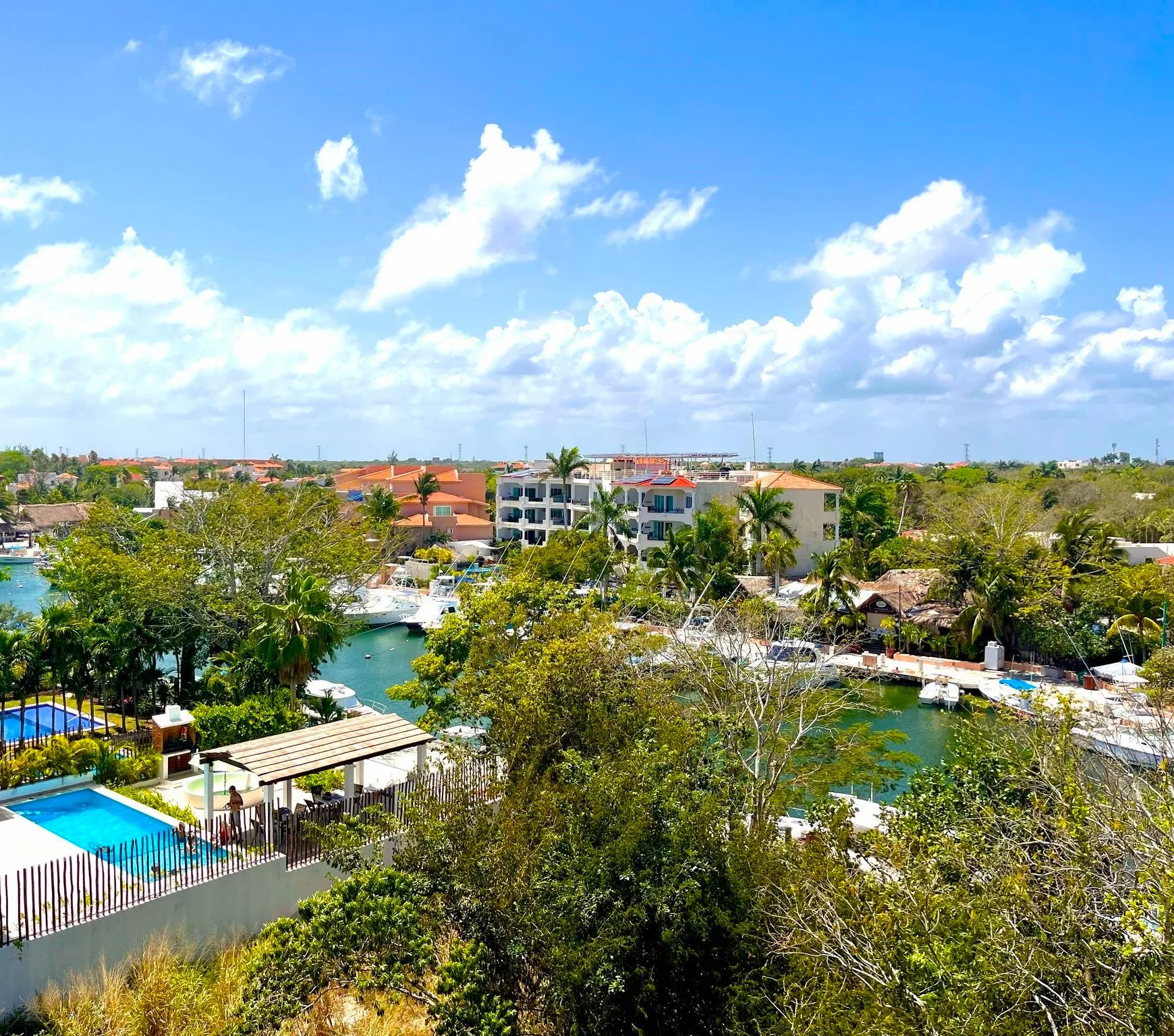 Wave complex - Penthouse with private rooftop overlooking the marina (copy) photo 1