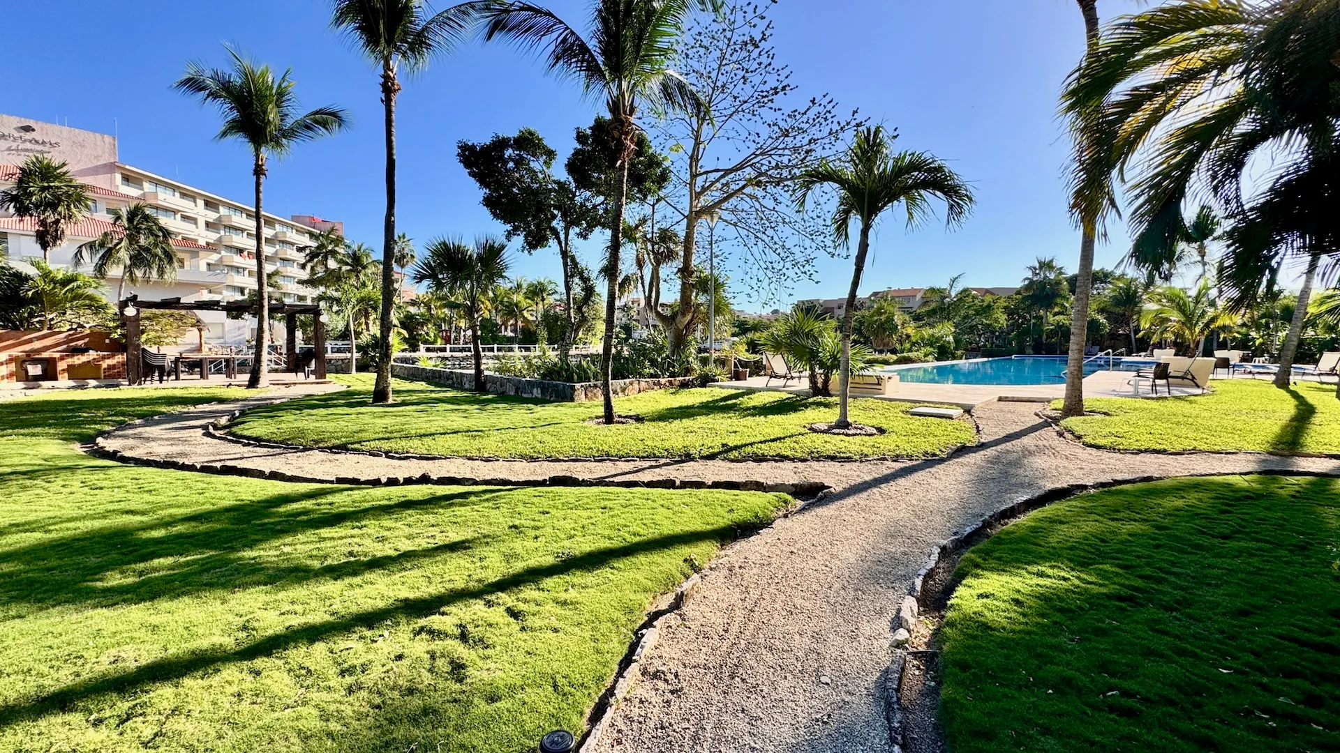 Secret Waters: HUGE 2-Bedroom Canal-View Condo in Puerto Aventuras photo 5