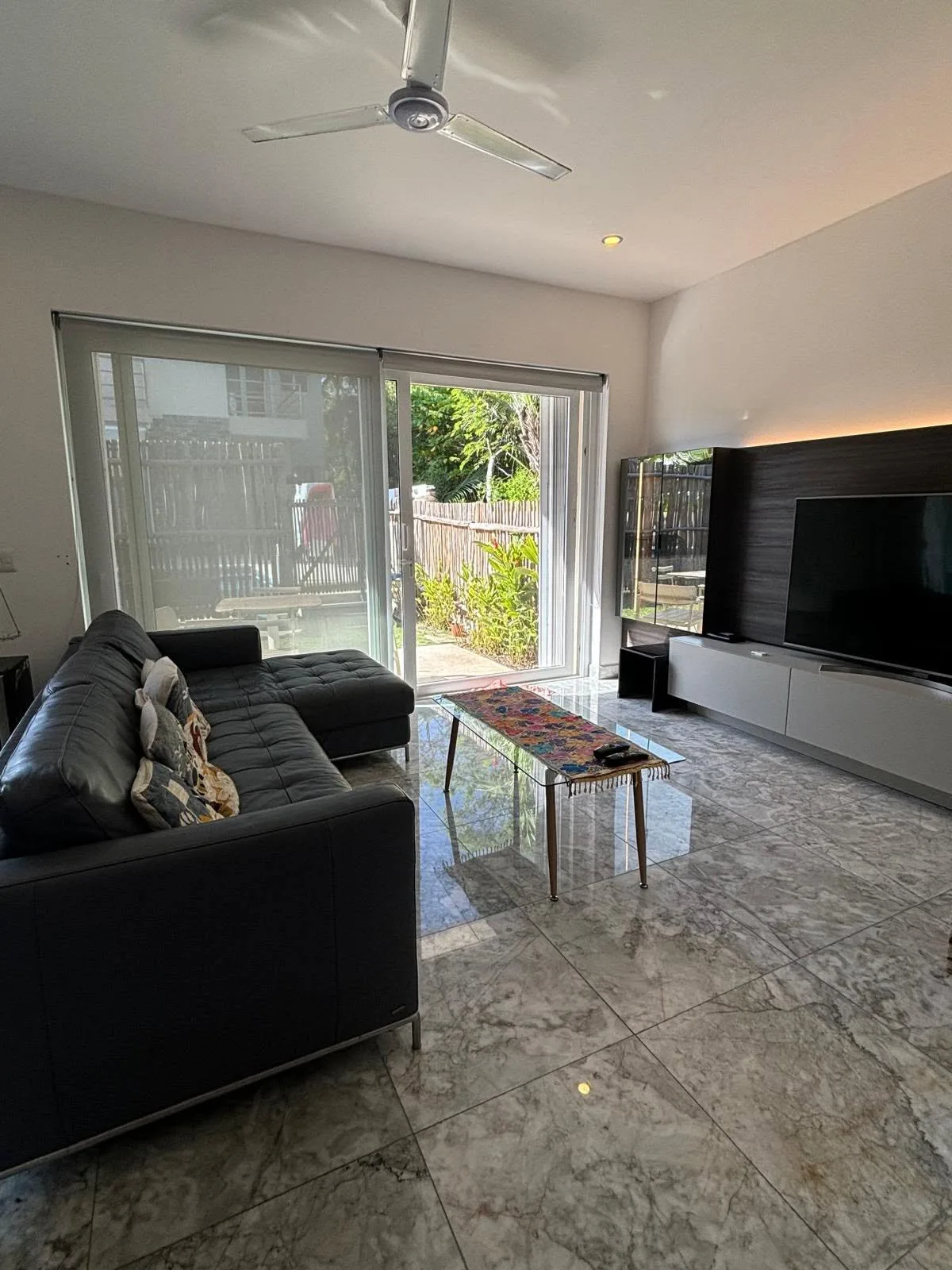 2 Bedroom House with Private Patio and Access to Pool photo 2
