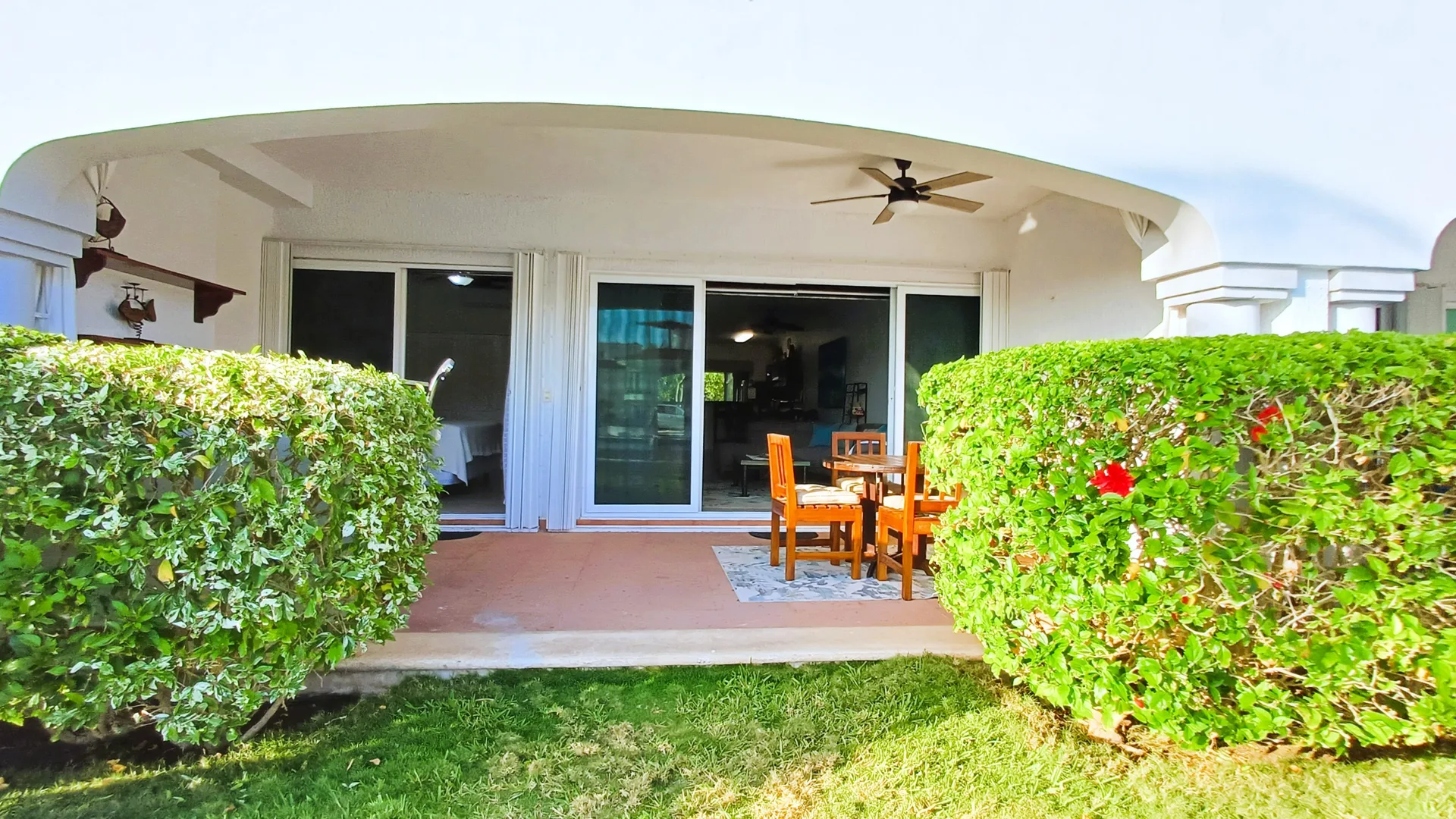 Bay Blue • 2BR on the Lagoon, close to the beach photo 3