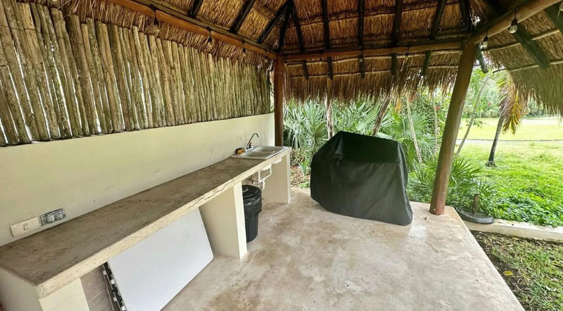 Golf Course Condo with Terrace in Puerto Aventuras photo 5