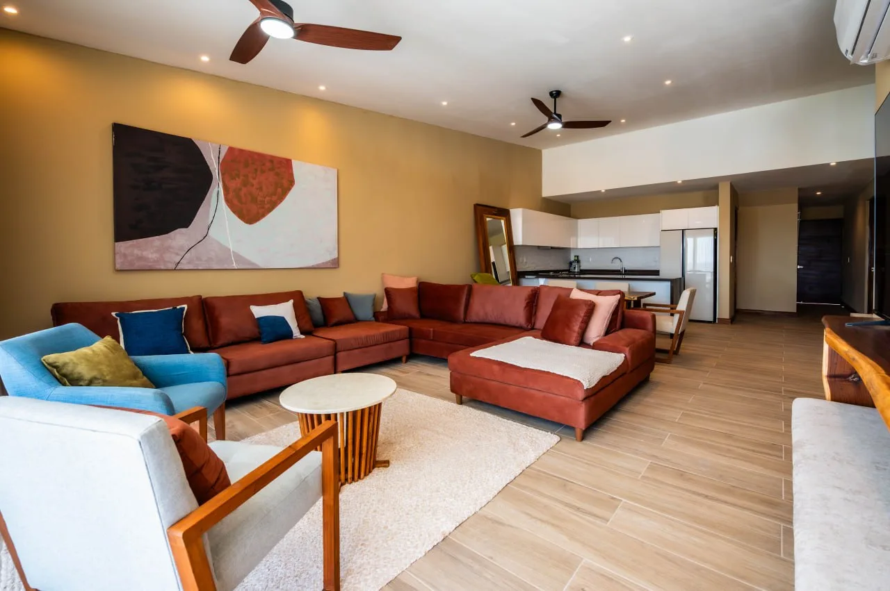 Canal-front 3 bedroom Penthouse - with High Season availability photo 4