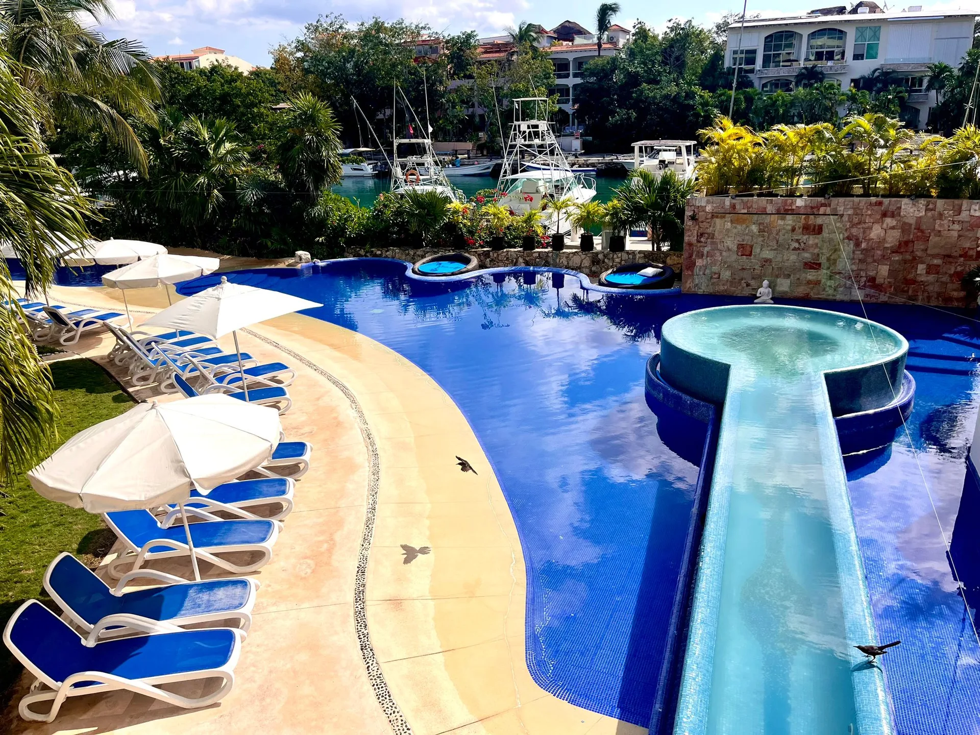 Aventuras club complex - Spacious 2 bedrooms condo Marina front photo 1
