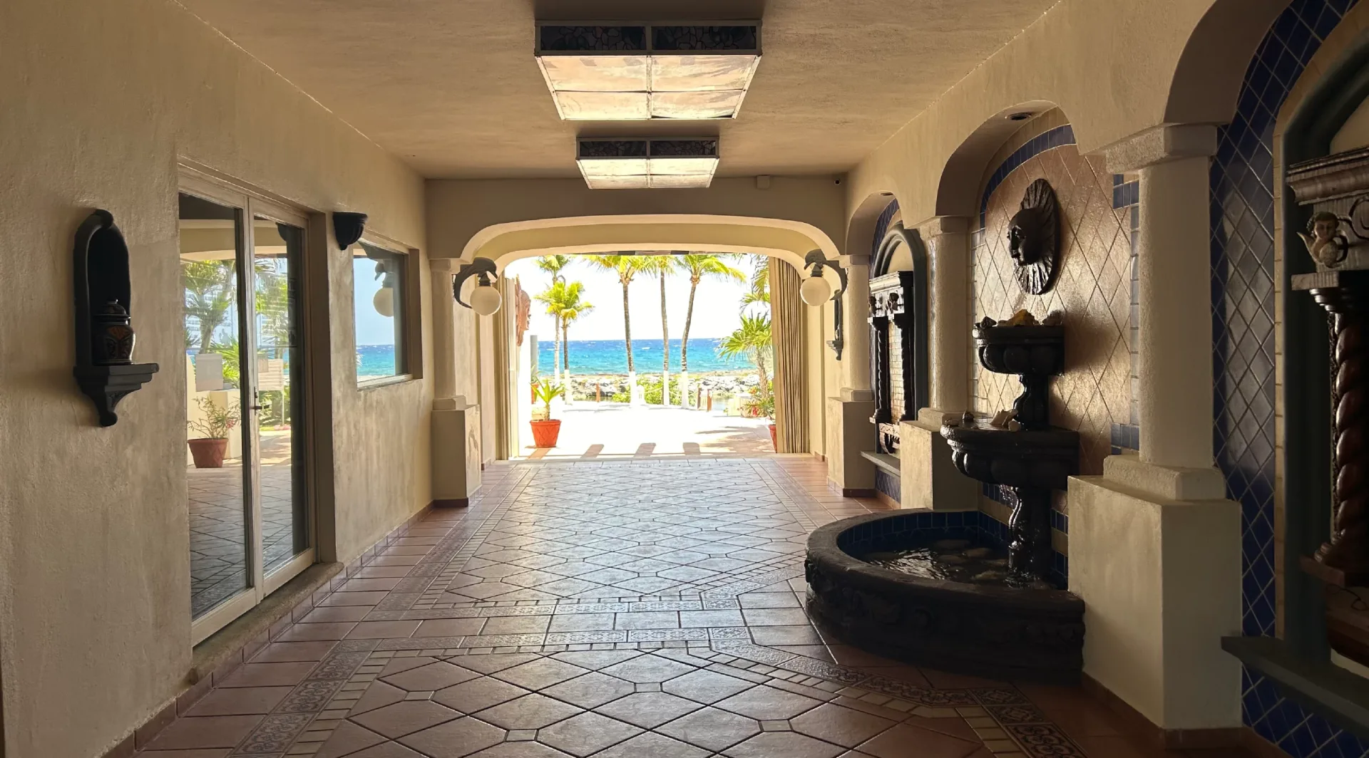 Beachfront Ground-Floor Residence with Private Beach Access photo 3