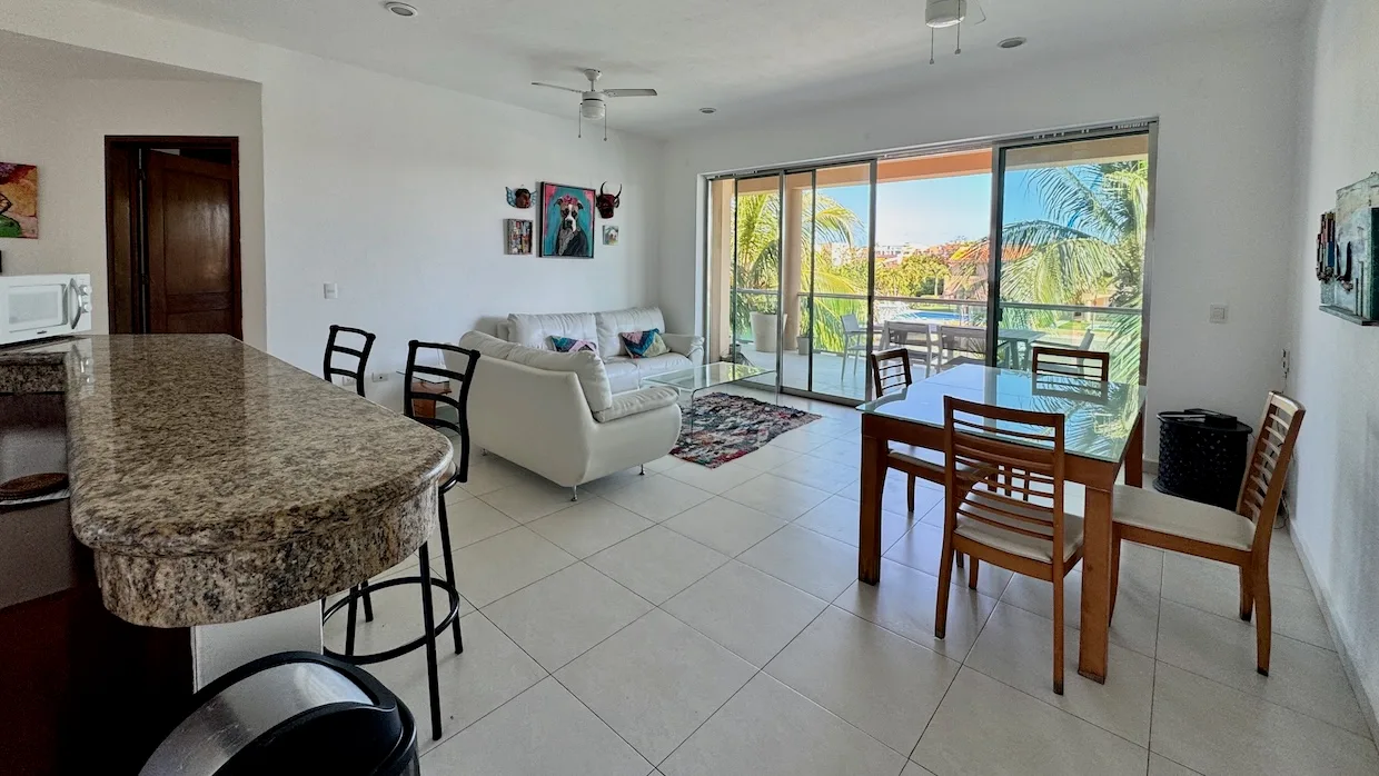 Sun & Sea: 2-Bedroom Marina-Front Condo with Dock Space photo 3