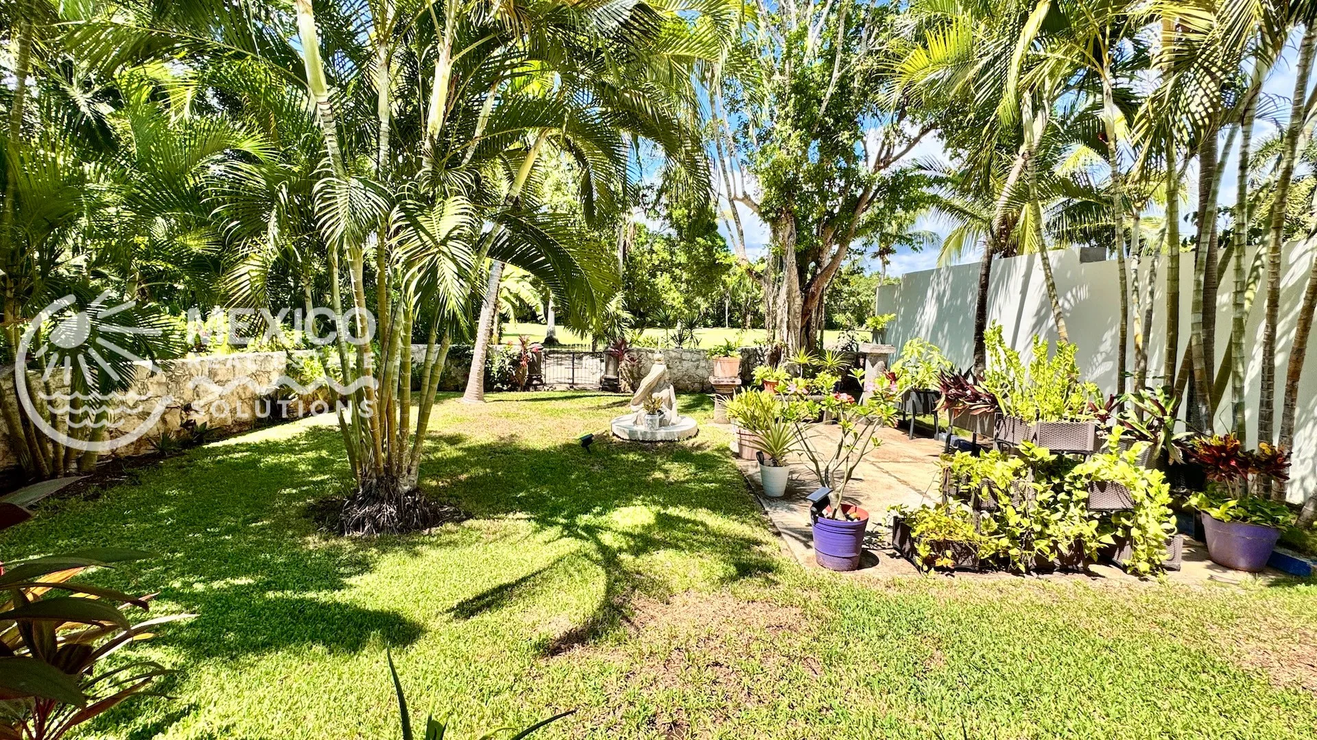 3 Rental Units in 1 Golf Course Home in Puerto Aventuras photo 3