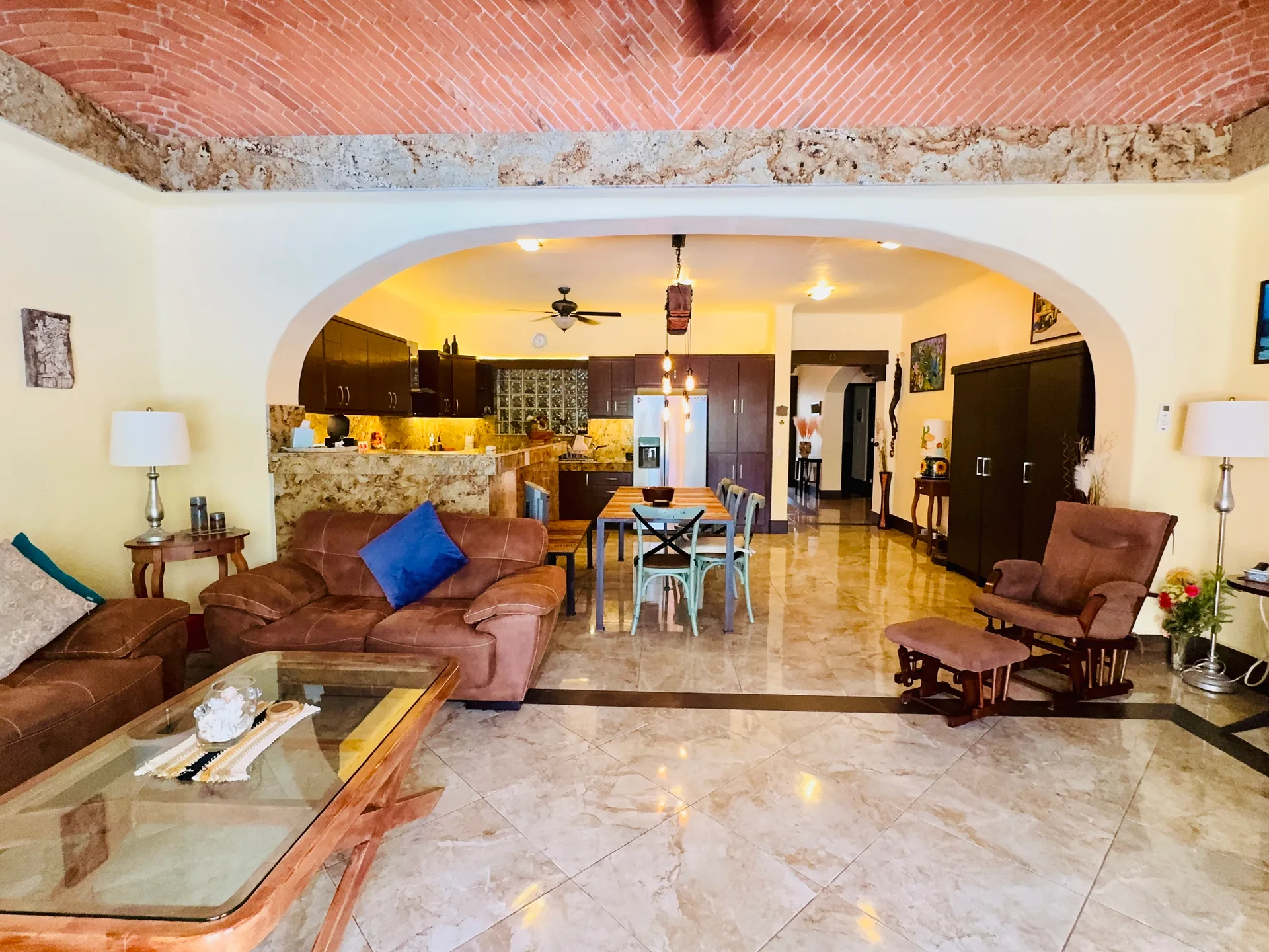 Spacious 3 Bedroom House on Golf Course for Vacation Rentals (Sandy. HEIC photos) photo 5