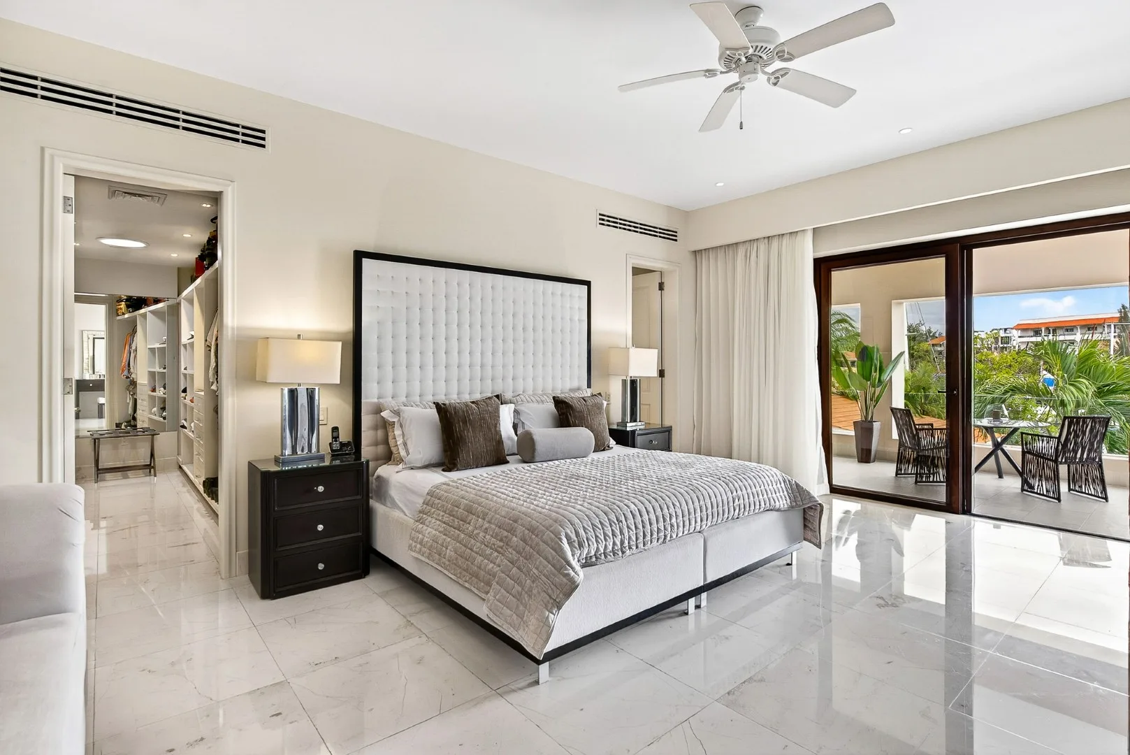 Marina Palms 5 Bedroom Waterfront Villa photo 5