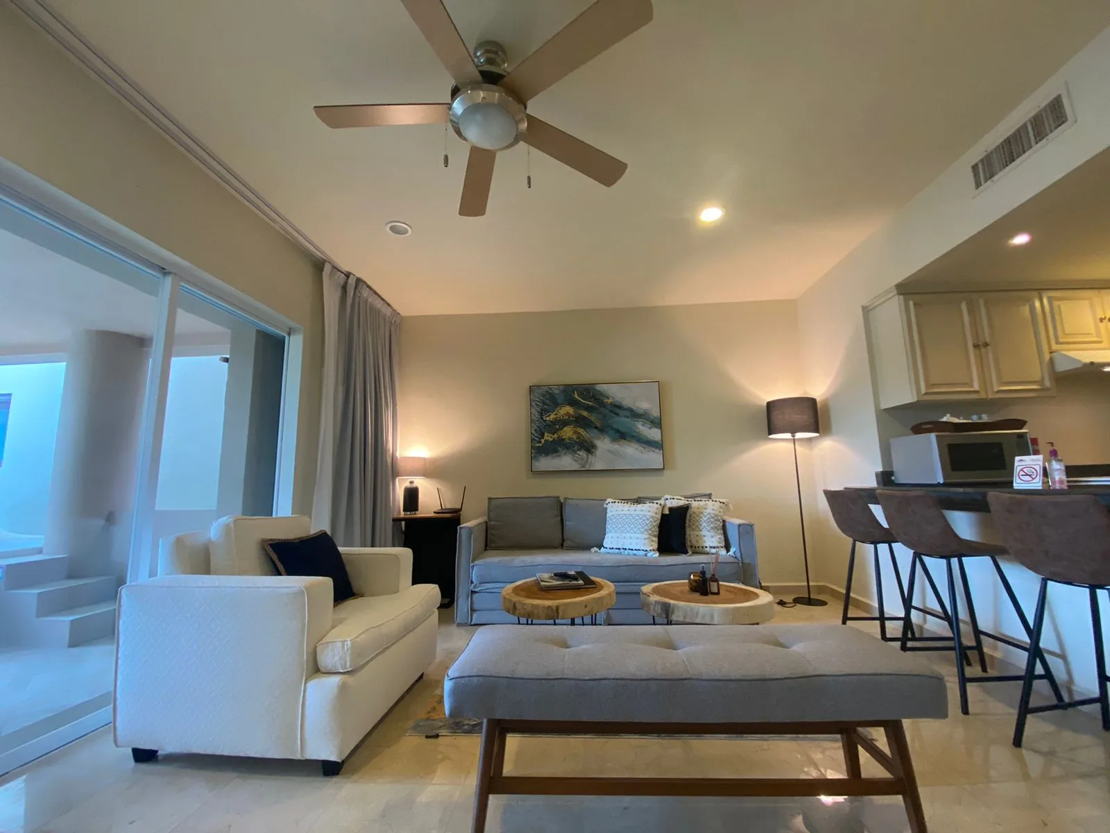 Portobello Grand Marina: Poolside Living - 1 Bed / 1 Bath in photo 2