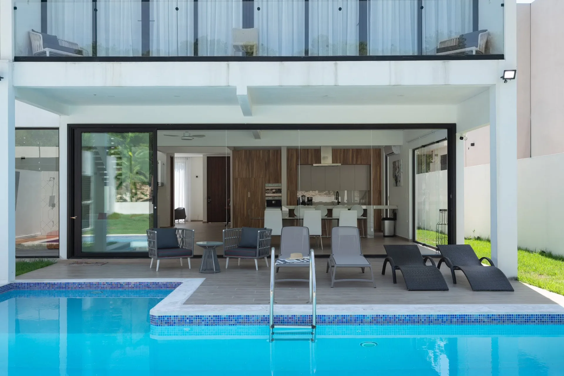 Modern Luxury Glass Home in Phase 4 photo 2