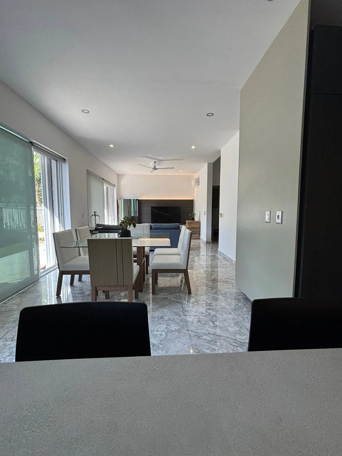 2 Bedroom House with Private Patio and Access to Pool photo 5