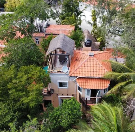 2 Independent Houses in Large Lot on Golf Course photo 2