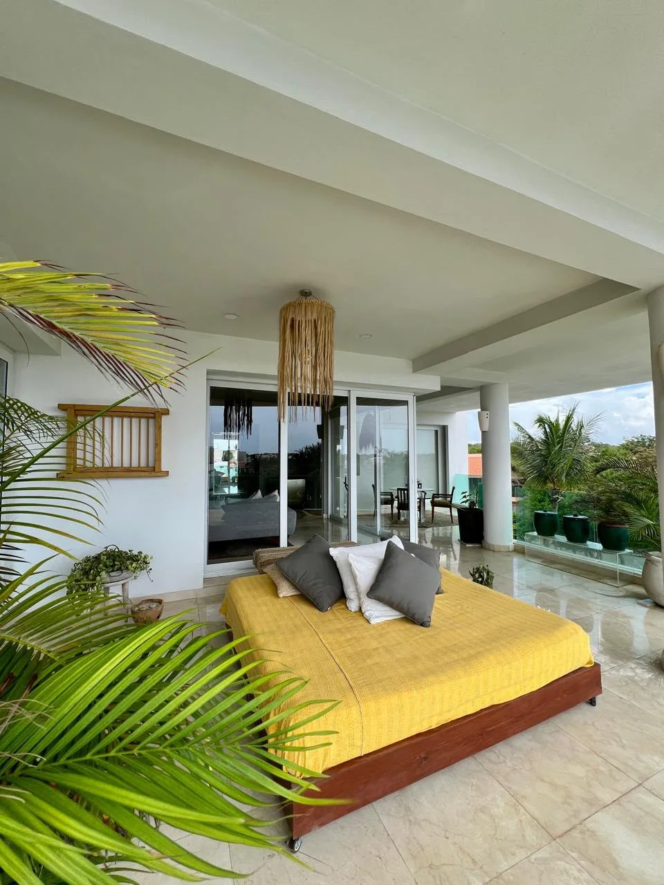 Beautiful 2 Bedroom Canal-Front Vacation Rental (copy) photo 4