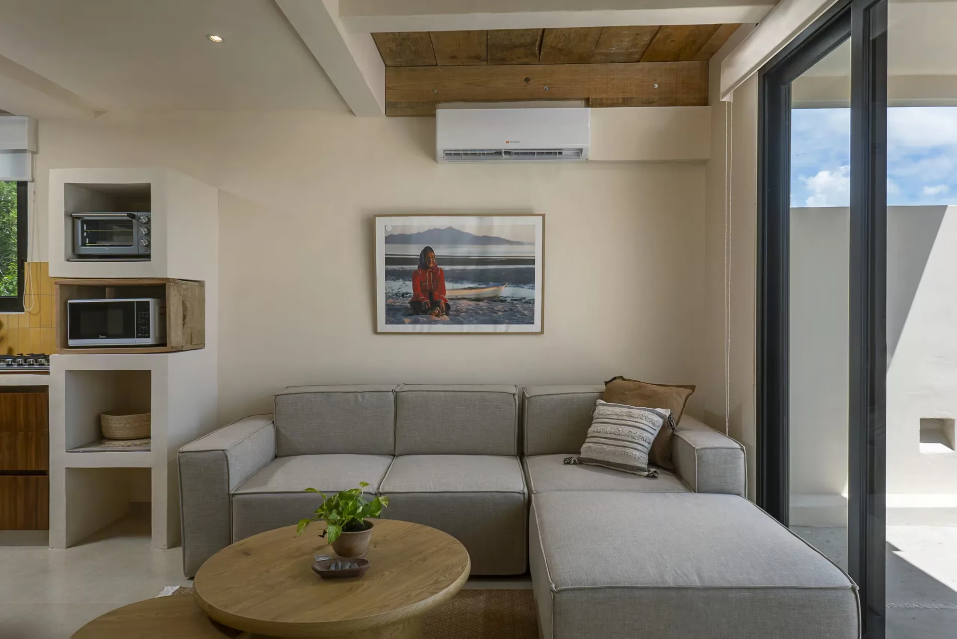 2 Level Penthouse-2 Bed/ 2 Bath with Rooftop Pool and Golf Course View (302) photo 4
