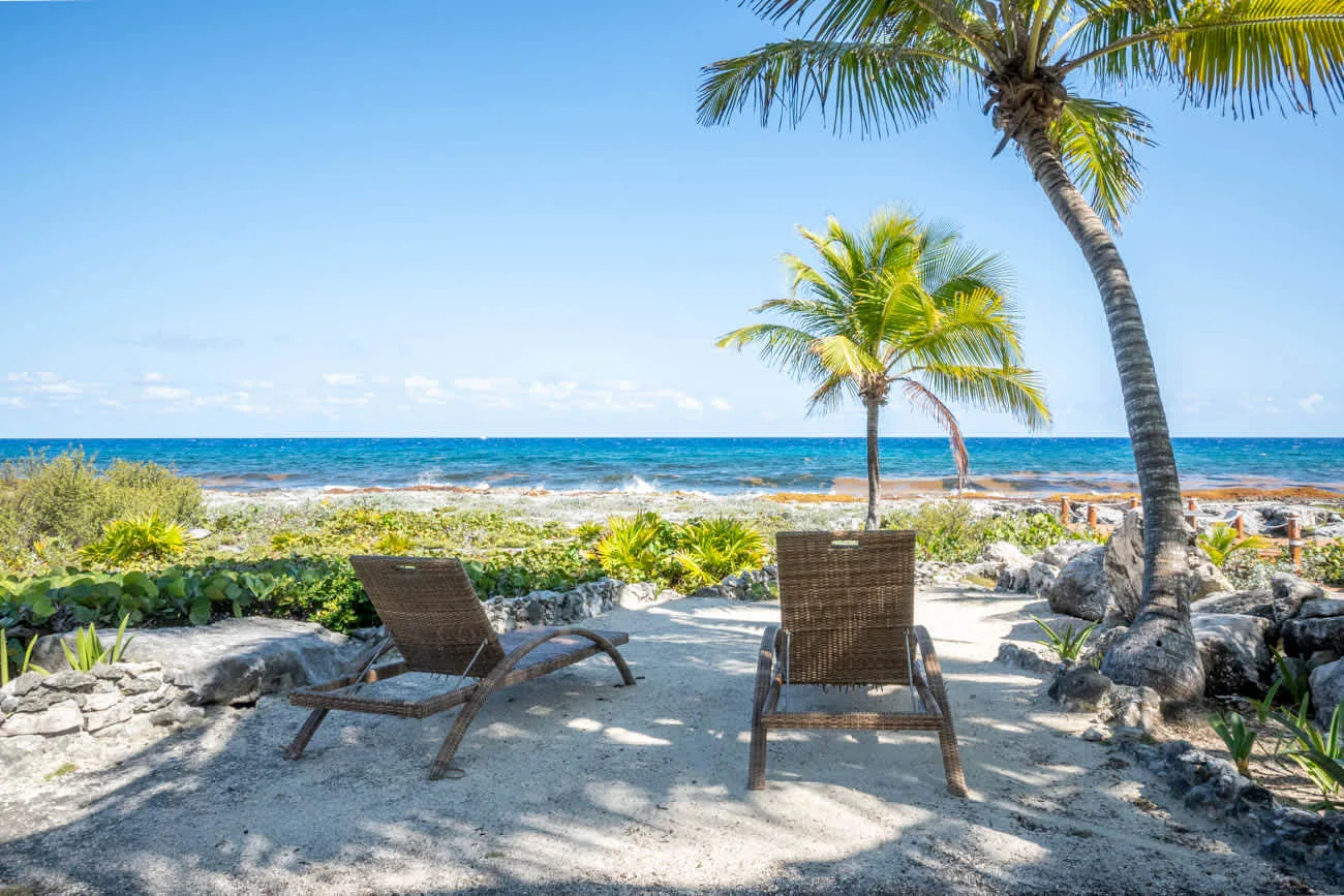 2-Bedroom Oceanview Condo with Private Balcony & Pool photo 2