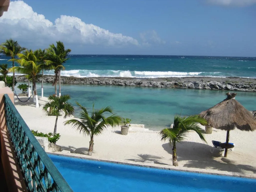 Beachfront Condo for Sale Quinta Luna – Direct Beach Access, Puerto Aventuras photo 1
