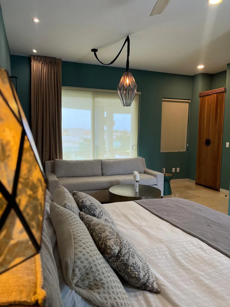 Beautiful 2 Bedroom Canal-Front Vacation Rental (copy) photo 5