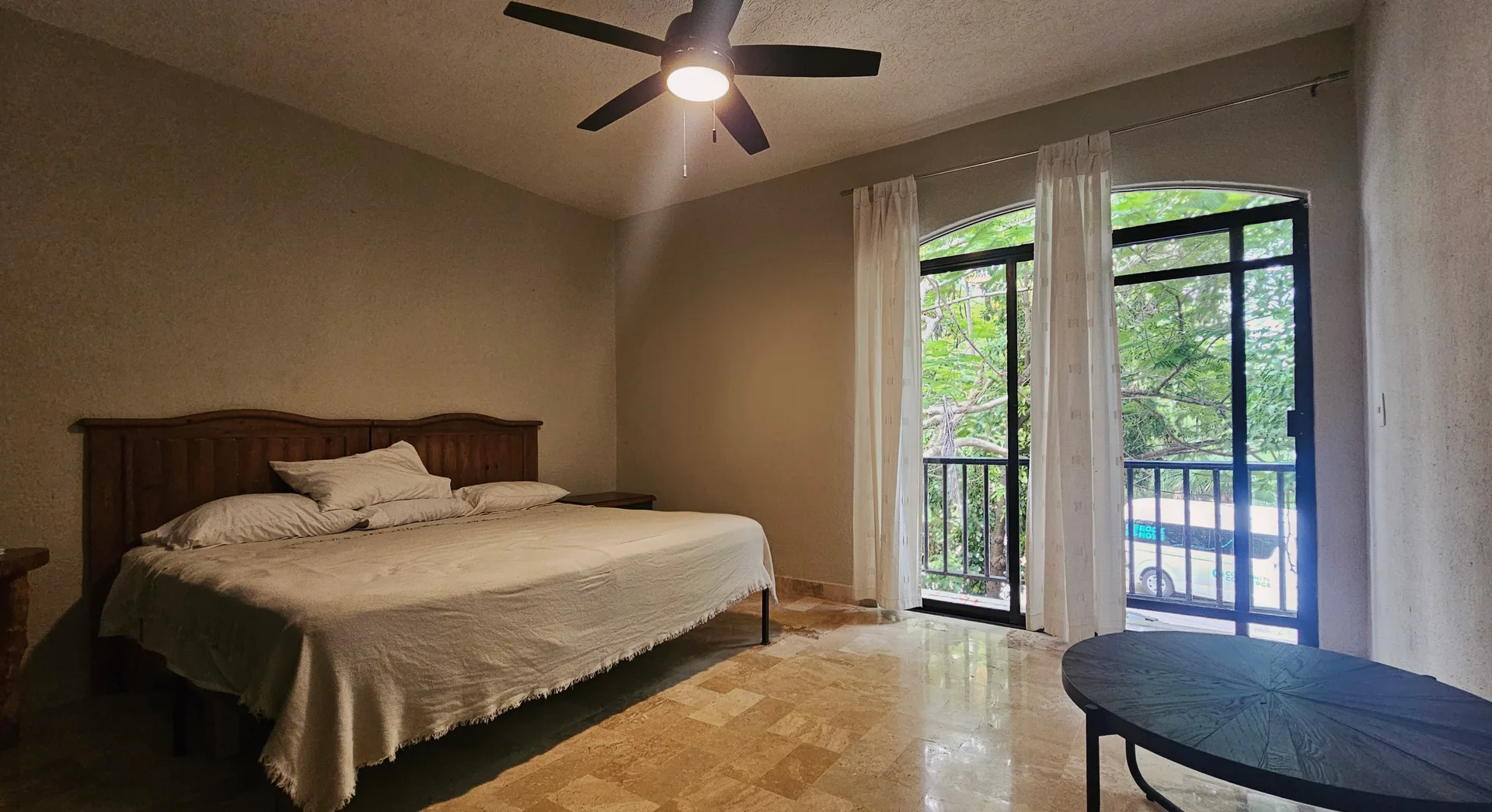 3 Bedroom with Direct Access to the Canal photo 2