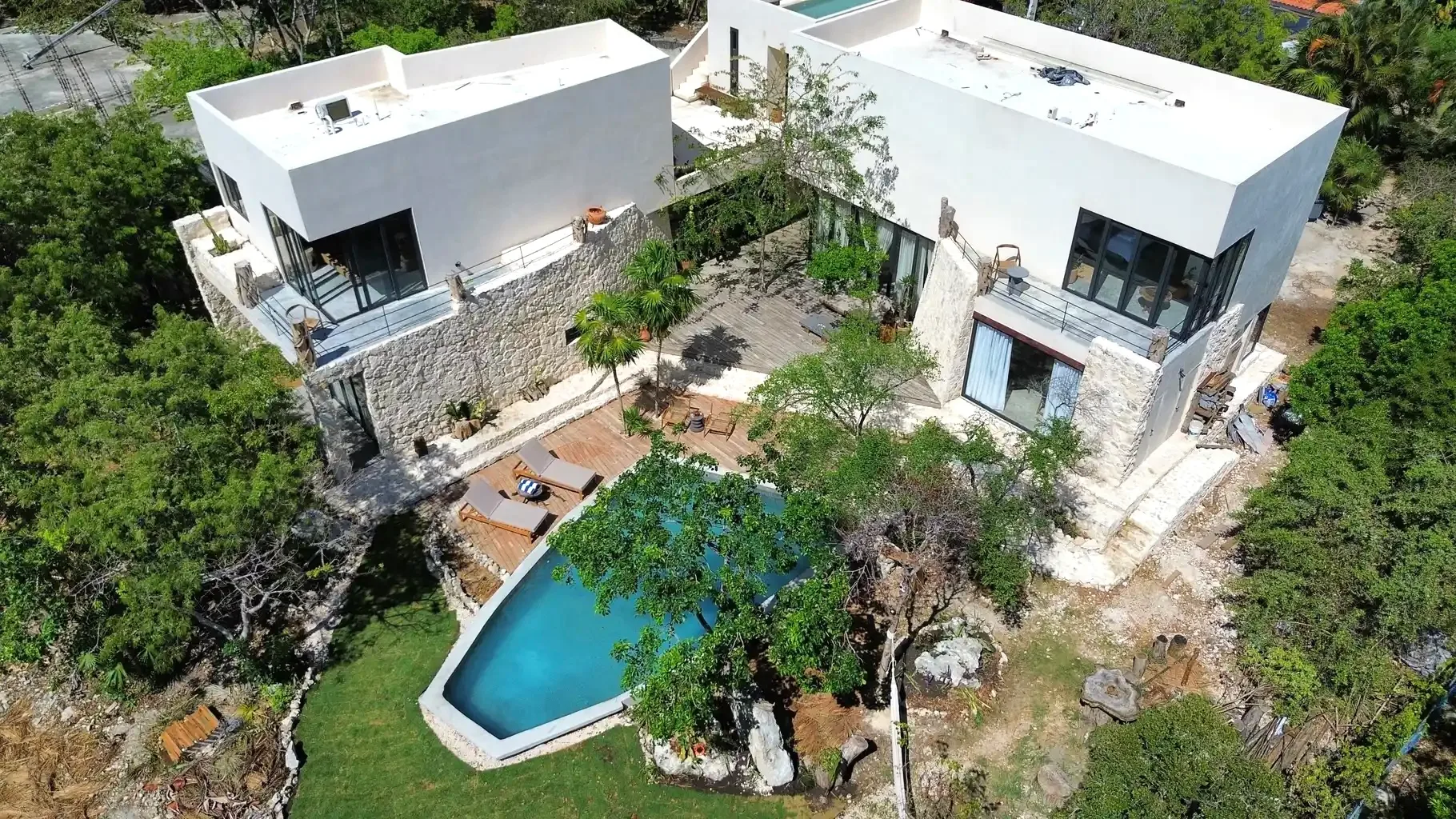 Yalku, Lagoon Residential - 4 bedroom Home photo 1