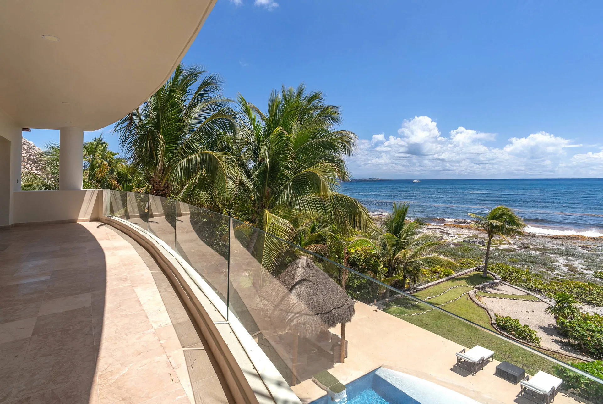 3 Bedroom Ocean-Front Apartment (copy) photo 1